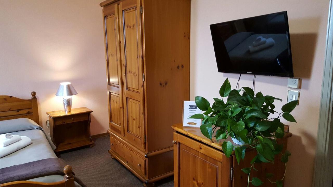 Hotel Calaluna Biella Luaran gambar